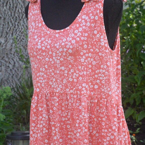 Haptics by Holly Harper Floral Shoulder Tie Tiered Dress New - Picture 4 of 6
